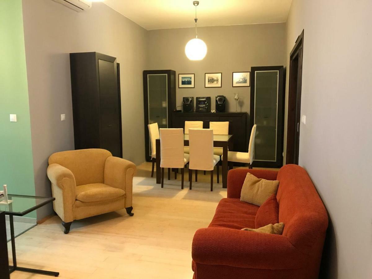 Han Krum 2 Bedroom Central Flat София Екстериор снимка