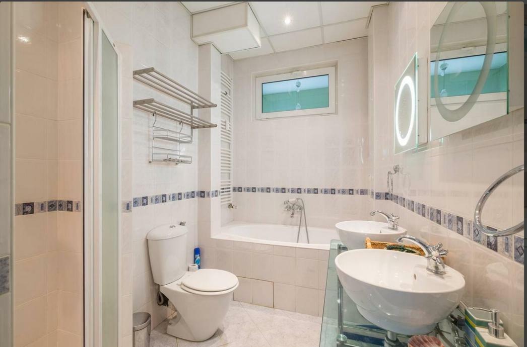 Han Krum 2 Bedroom Central Flat София Екстериор снимка