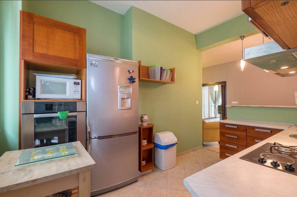Han Krum 2 Bedroom Central Flat София Екстериор снимка